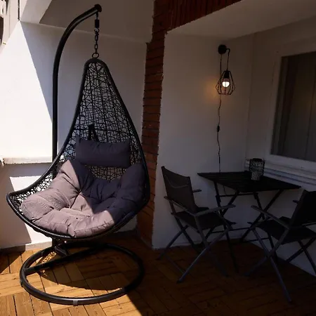 Central Apartament דירה קריובה